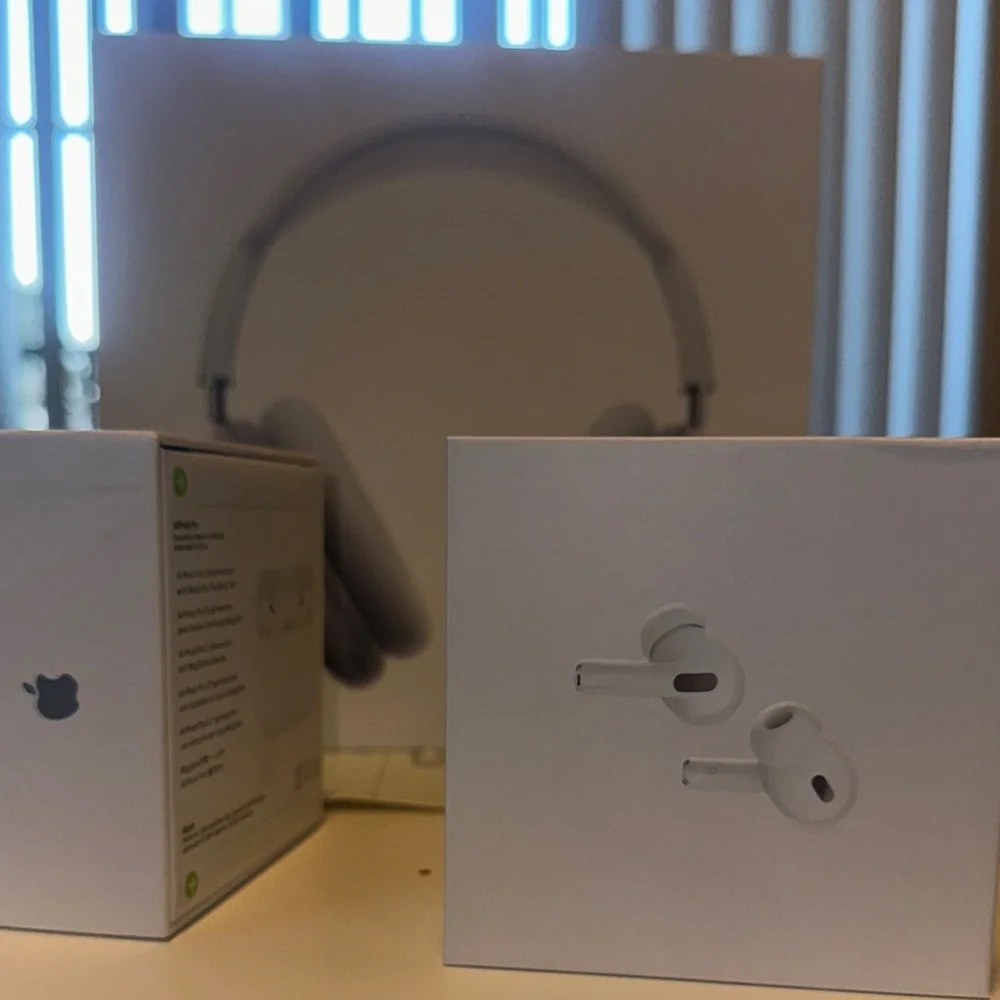 Apple AirPods Pro.